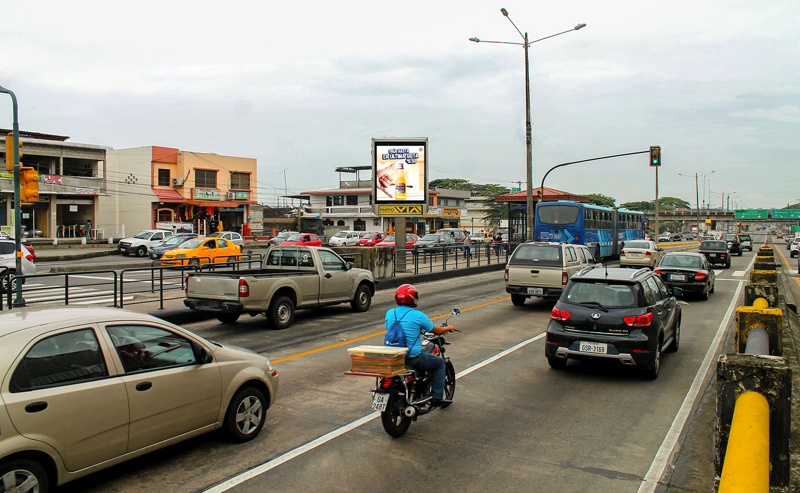 de790-billboards-digitales-guayaquil-6